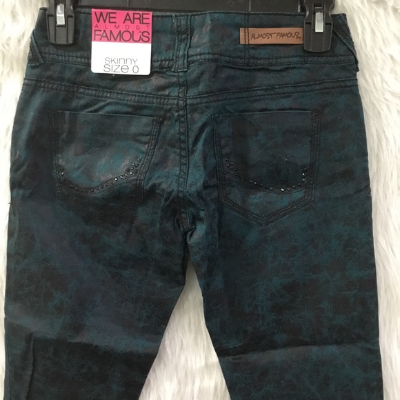Almost famous women’s skinny black green marble denim jeans size 0 new - Picture 5 of 6
